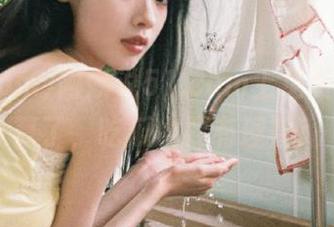 阿姨说51.com上免费交流，算了，吃瓜也要有理智！