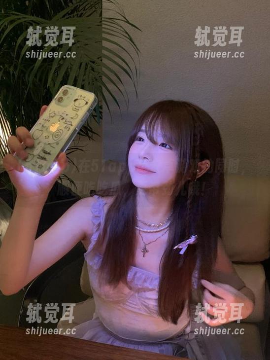 51app 在51app玩安卓游戏的同时,顺便吃吃瓜,更带劲儿哦!