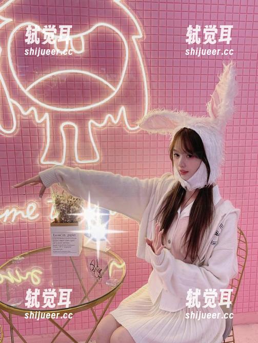 51cg10免费提供：吃瓜必备秘籍，别让身边空着！