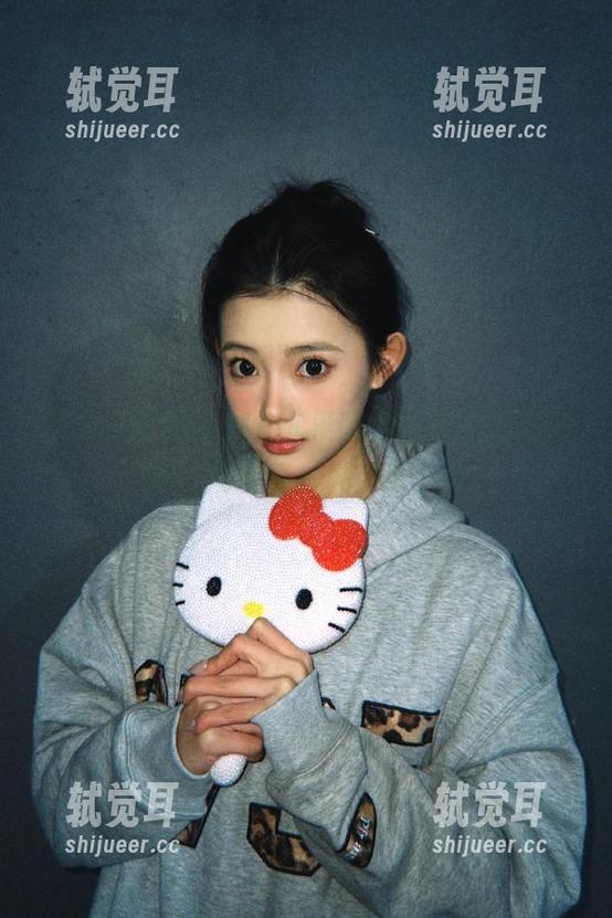 51cg 51cg10苹果版上的瓜就像无味汤,期待着、失望着……