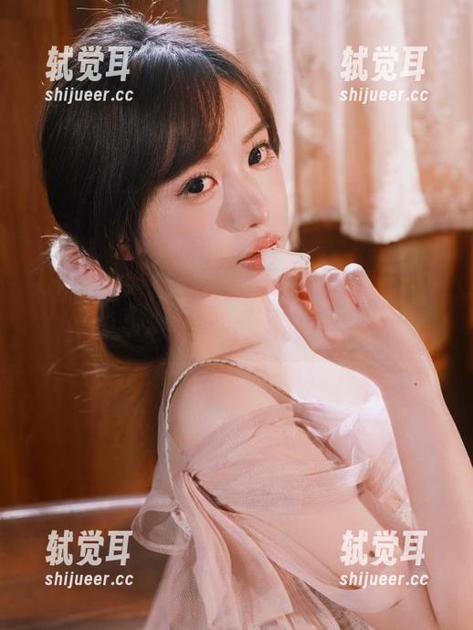 52吃瓜网 52吃瓜网网页,已成我日常探险的必经之地,瓜田小时光啊!