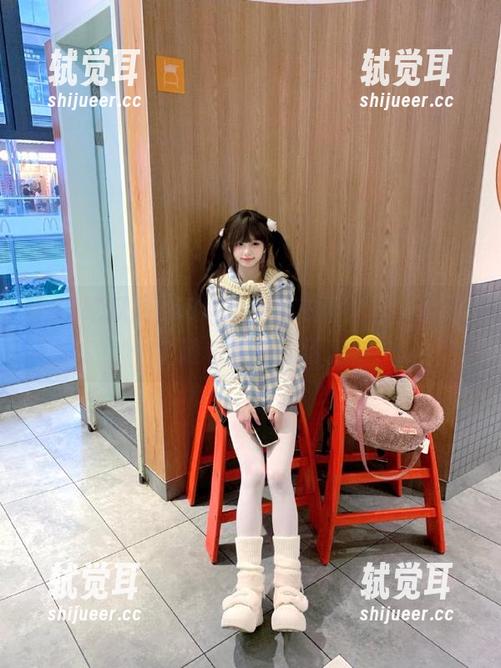58吃瓜网页的评论区，真是个随机事故现场。