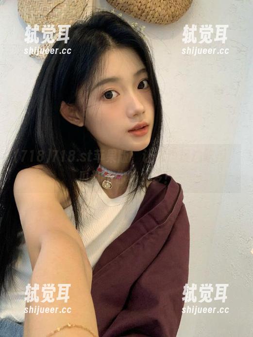 718.st苹果版，让你边玩边吃瓜，瓜都怕你吃太多！
