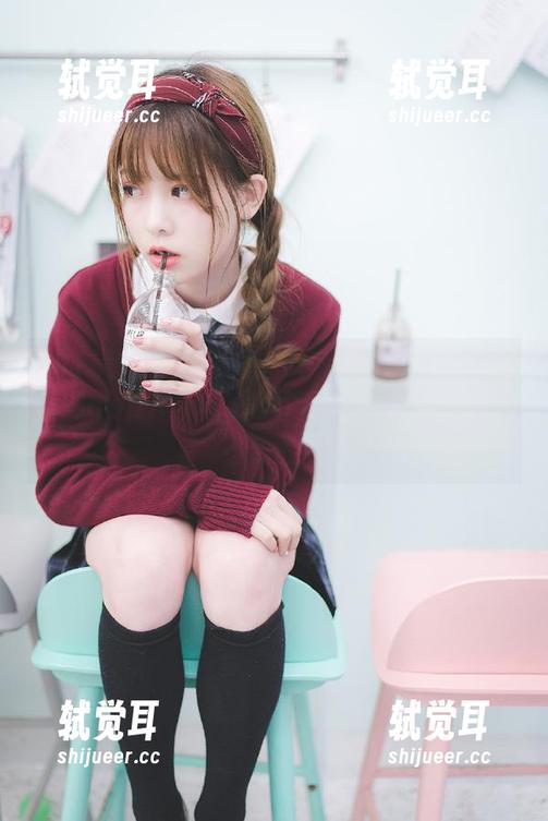 我发现一个新世界——91黑料网app，可以说是个黑洞，吸引得不要不要的。
