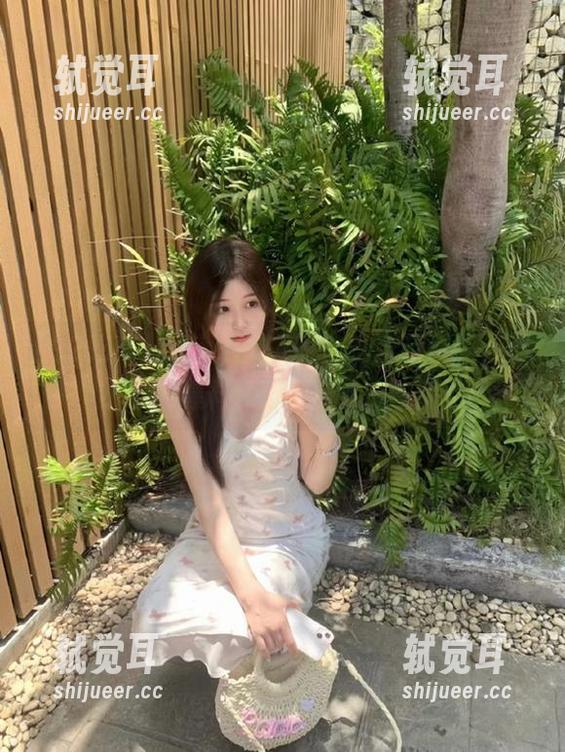 闲着没事，来92吃瓜苹果版，不小心被爆料狂潮刷到了心坎里！