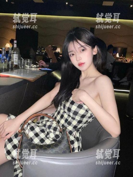 hlw “hlw官网”,今天的瓜太好吃,感觉自己快要变成吃瓜少年了!