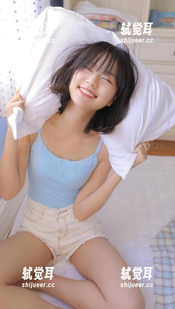 今晚的追剧，不如先用tttzzz668.suapp逛逛黑料区，边吃边看！