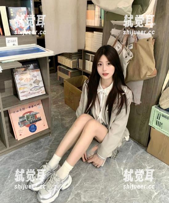该不该在tttzzz668.su观看黑料？每个瓜都像一颗炸弹，随时可能引爆～