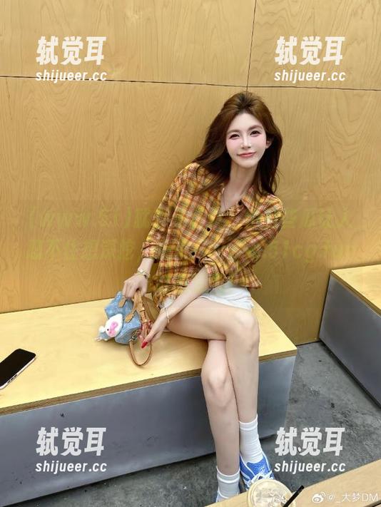 www.51 就算是首页,也有些瓜让人忍不住想深挖,快来“www.51cg.fun”碰碰运气!