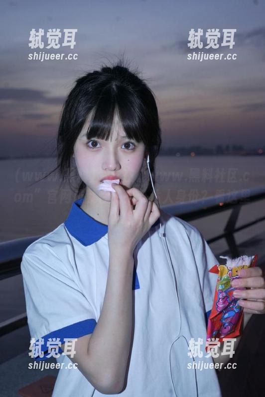 怎样在“www.黑料社区.com”官网成就你的八卦达人身份？看这里没错！