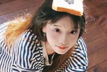 www51ios版好像在说：“留下你的一颗瓜，拿走你的快乐！”
