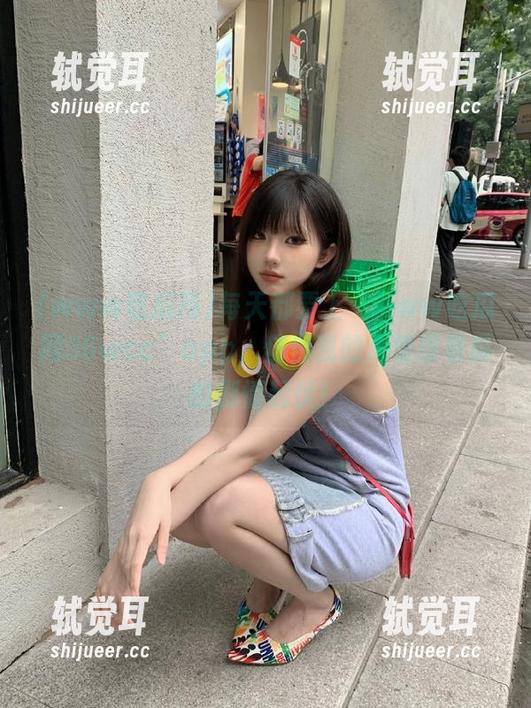 每天都要上“www吃瓜网36wcc”app，仿佛我的心情跟着瓜的剧情起伏！