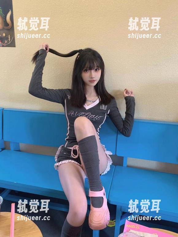 zztt87.ccm 太离谱了,zztt87.ccm视频里的黑料直接冲击三观,恨不得拿popcorn静静围观。