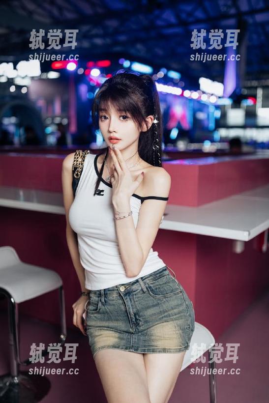 五一吃瓜 越吃越上头,这五一吃瓜的免费版,告别迷路,愉快签到!