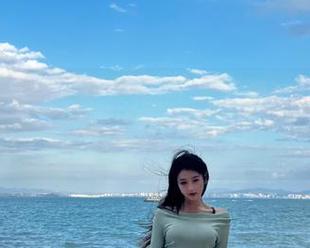 朋克风的“免费吃瓜网”发布消息，让我见识到另类八卦。