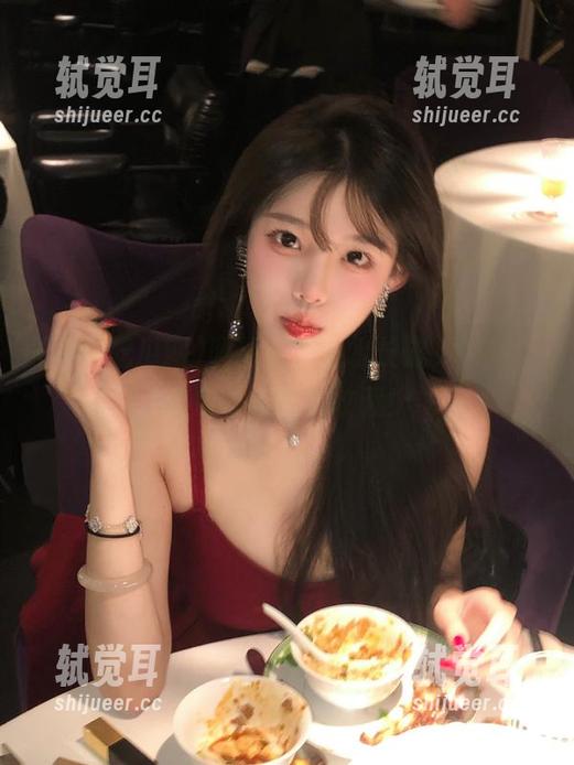 明星八卦细水长流，快来“免费吃瓜网”收藏！