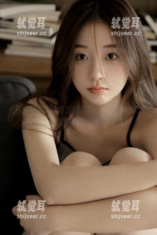 免费吃瓜网：分享你的无限猜测，连剧情都变得扑朔迷离！