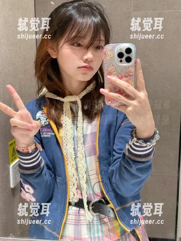 有了吃瓜911苹果版，吴冠希的爱情再也藏不住，瓜报配得上我的联想力！