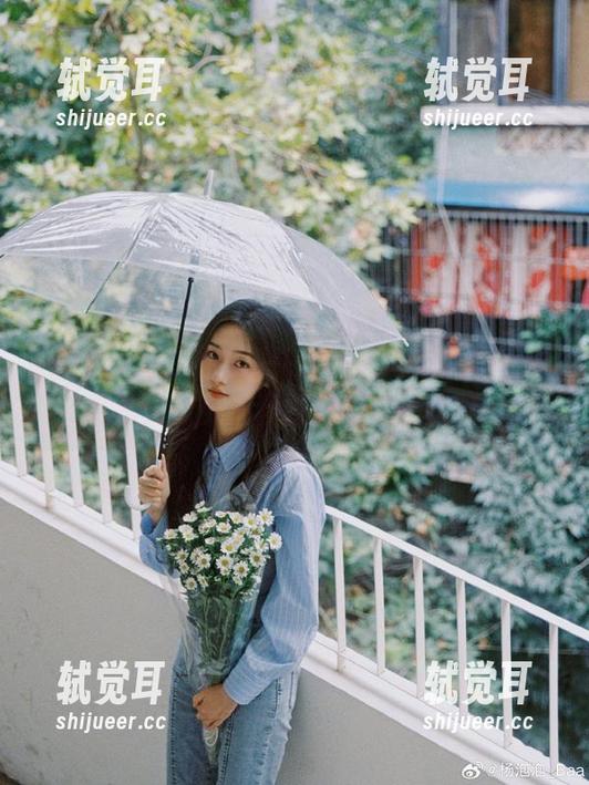 “吃瓜头条”：宅家追剧？来这儿，免费获取娱乐消遣的秘籍！