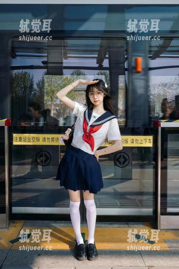 吃瓜网安卓专属模式开启，今天的热门瓜太“炸”了，不看后悔哦！