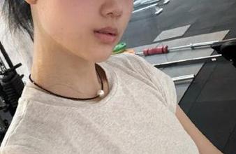 吃瓜网官网，打着在线吃瓜的名号，却给我送来了奇奇怪怪的新闻，勇气可嘉。