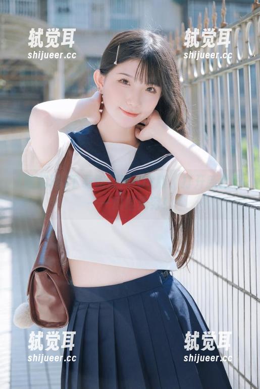 下载吃瓜网iOS版，打开新世界——瓜趣无穷！