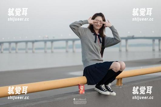 在线吃瓜网51：发布新鲜瓜果，保质期一天哦，速来尝尝吧！