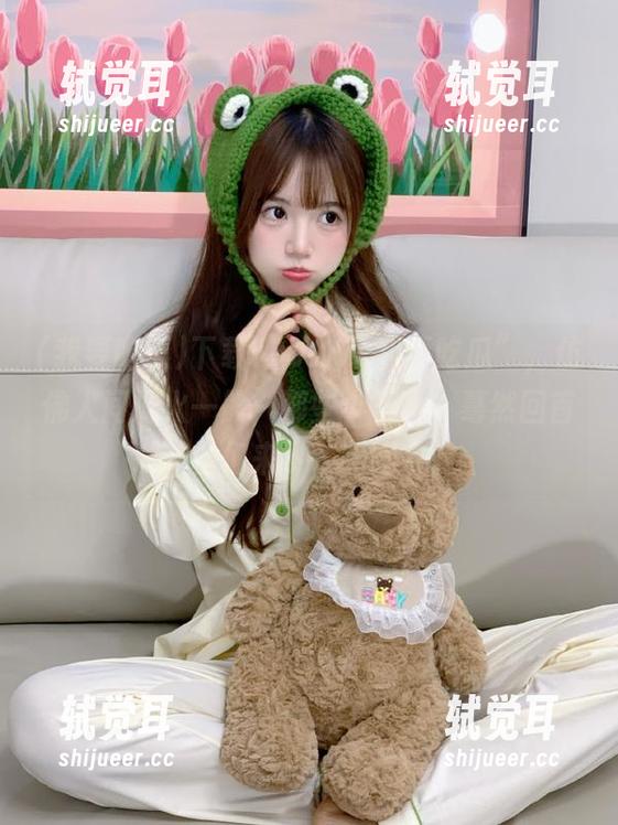 下载“www.我要吃瓜”，仿佛人间烟火一般，那些小糗事，蓦然回首，它们来了，蹭蹭中。