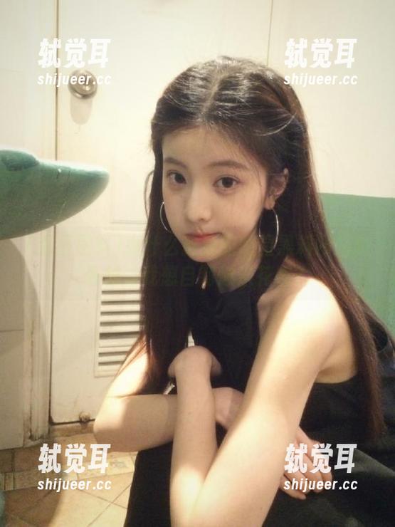 为什么最新的明星黑料网站越看越让我想自制爆米花呢？