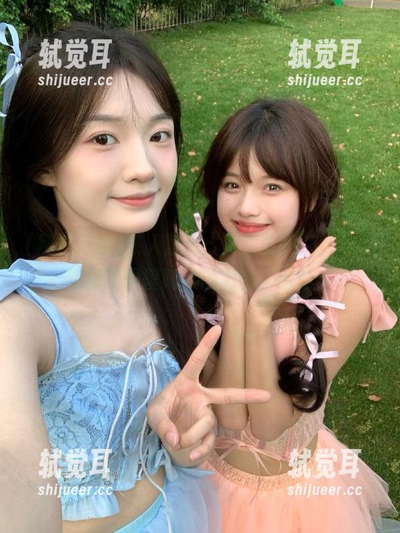 网曝吃瓜 某人登录“网曝吃瓜”,竟然看到了隔壁阿姨的八卦,哈哈!