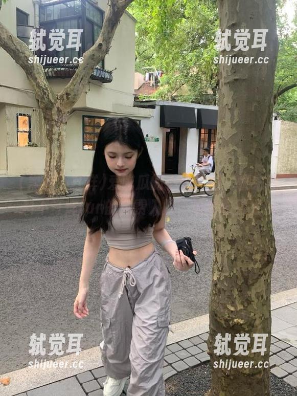 爱吃瓜的小伙伴们，快来黑料不打烊fun的免费入口，流量吃得太快