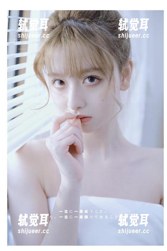 下载黑料不打烊苹果版后，仿佛我的舌头也跟着跑了个步，真是刺激！