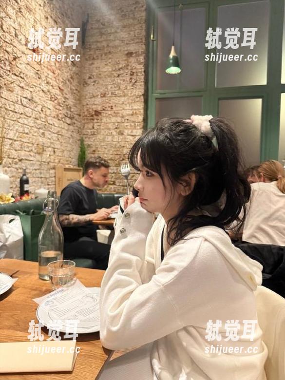 黑料不打烊 马路上的尴尬,老司机们直达黑料不打烊,有啥好说的