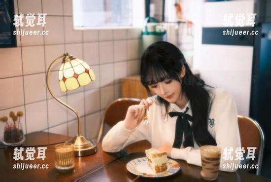 “zztt.ccm黑料不打烊”的八卦太香，不吃白不吃，搭配免费套餐更美味！
