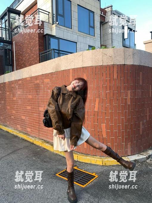 穿梭在黑料传送门，连资源的味道都变得怪怪的～
