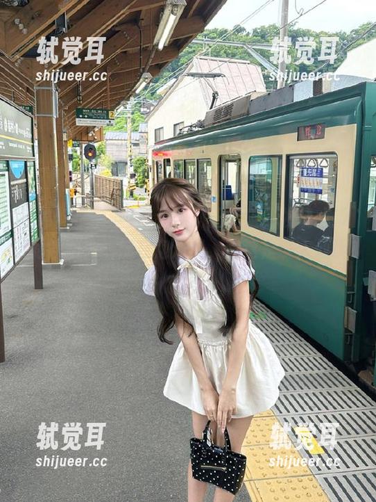 登录黑料正能量，发现吃瓜的各路神仙都在泡泡里，我这是误入仙境么？