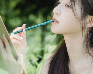 玩偶在手，黑料正能量相随，告别迷路，开启愉快的每一天！