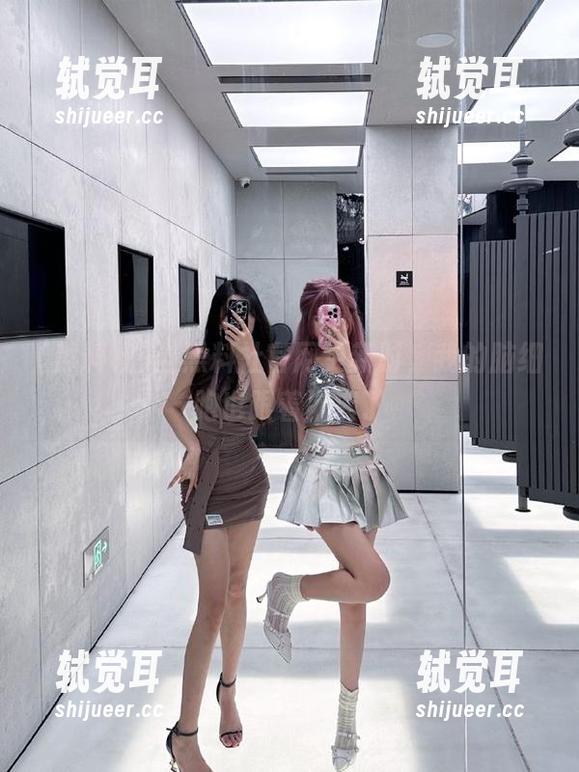 当黑料社官网更新时，我的脑细胞也跟着崩溃了
