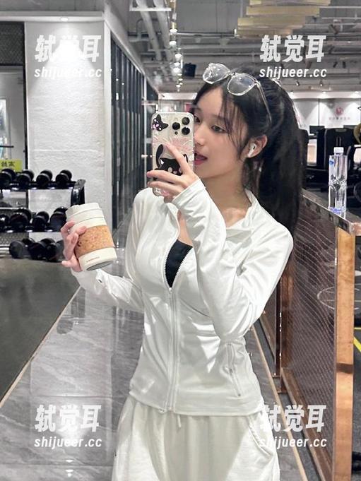 黑料社在线，边吃瓜边围观群众的嘴炮时间！
