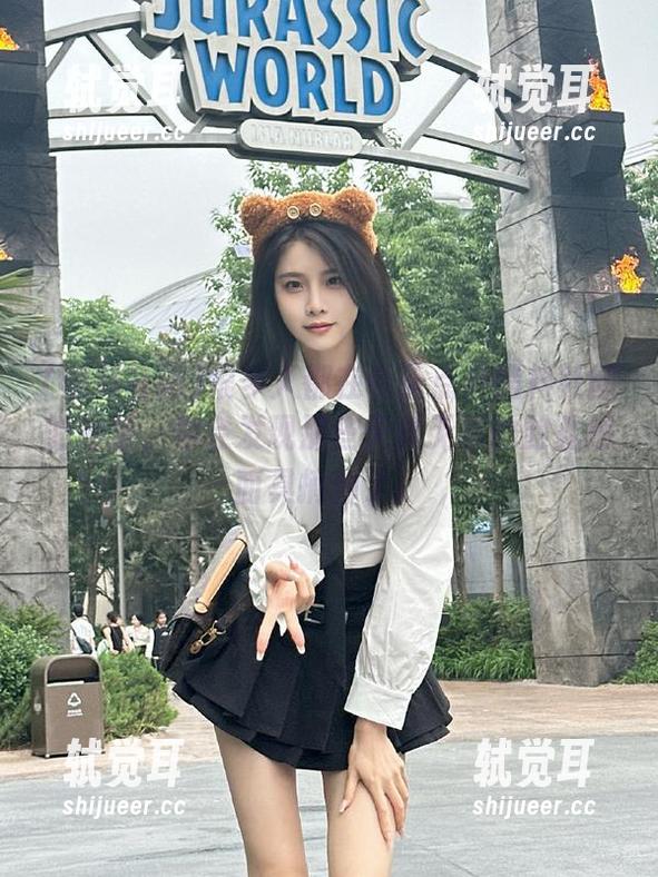 很多人都在今天点开黑料社团的地址，你会发现那些天真无邪的脸孔把面具摘掉了。