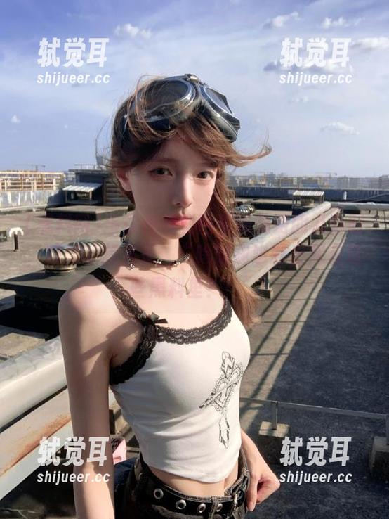 当你在黑料网看到免费的八卦时，瞬间的想法是：“啥时我也能出现在这些黑料里？！”
