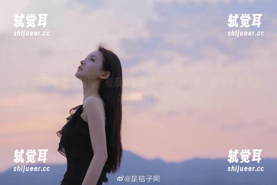 黑料网 登录黑料网,看瓜界的曙光在眼前闪烁,脑海中的八卦不断涌现!