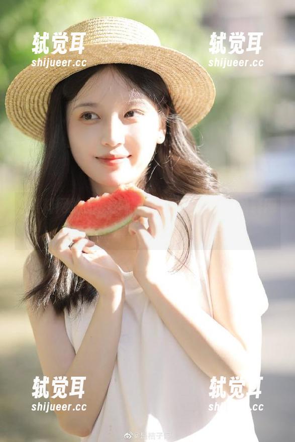 网红明星资源大放送，黑料网站上演“偶像杀”！